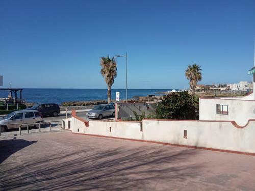 Smart Apartment By The Sea Near Palermo, Sicily