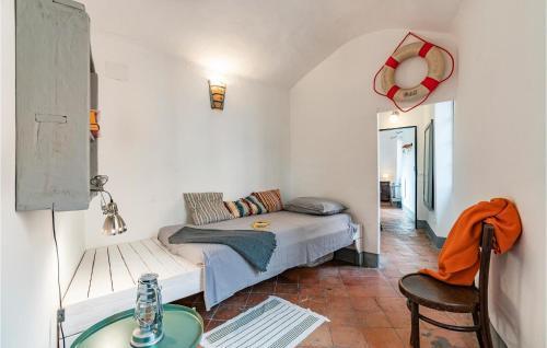 Stunning Apartment In Imperia With Wifi And 3 Bedrooms