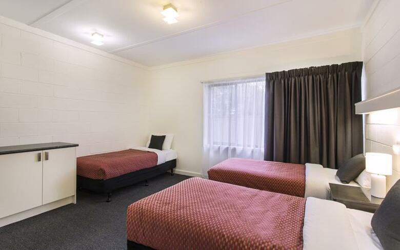 Best Western Hamilton Lakeside Motel