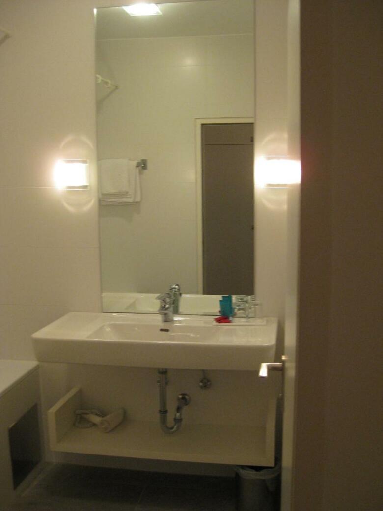 Dom Hotel