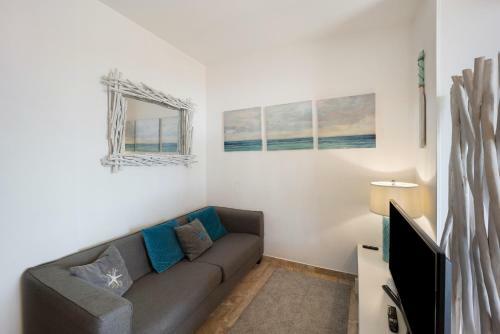 Seaview Apartment