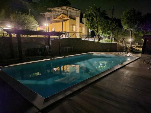 Villa Con Piscina Panoramica Uso Esclusivo Lapio