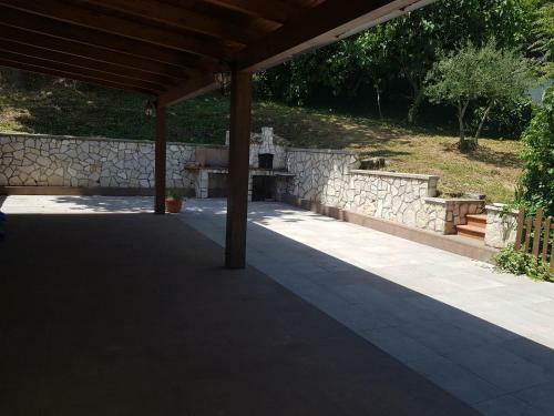 Villa Con Piscina Panoramica Uso Esclusivo Lapio