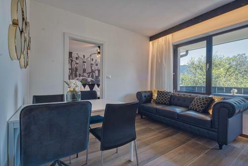 Aparthotel Goldfinger + Suites