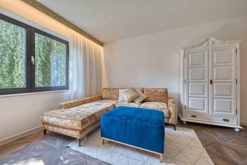Aparthotel Goldfinger + Suites