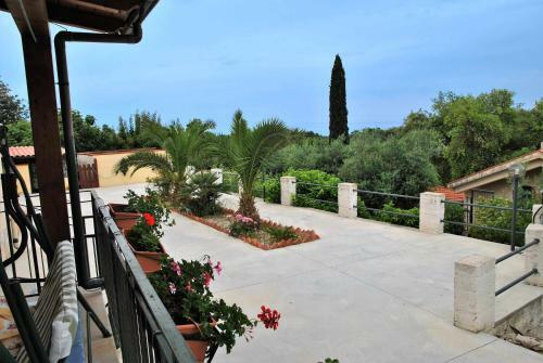 Villa Caterina Un Oasi Di Pace A 10 Minuti Dal Mare