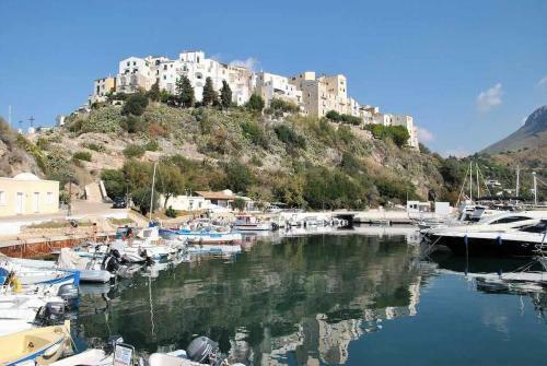 Attico Blu Monolocale Con Terrazza A 50 Mt Dal Mare