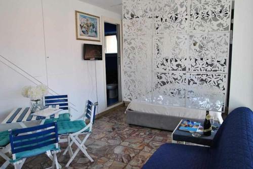 Attico Blu Monolocale Con Terrazza A 50 Mt Dal Mare