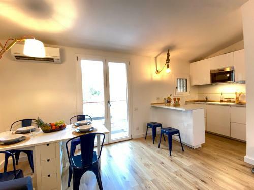 Coast Apartments - Garden & Design