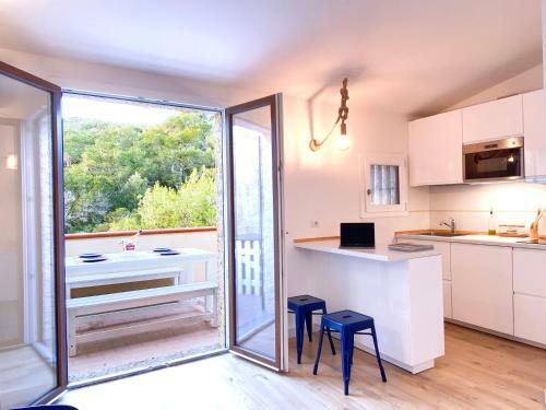Coast Apartments - Garden & Design