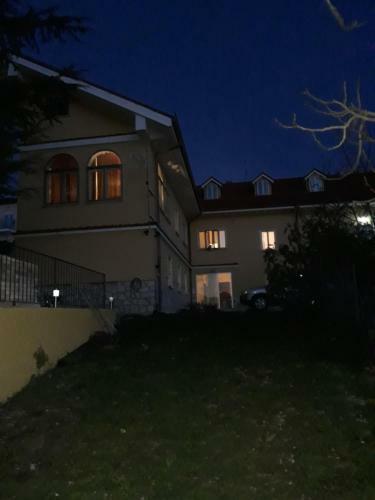 Hostal Villa Immersa Nel Verde