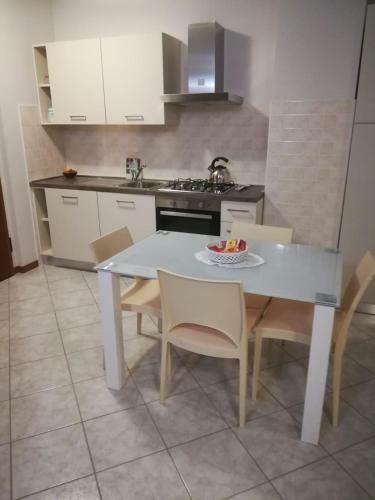 Apartamento Appartamenti A Breve Termine "da Lucy"