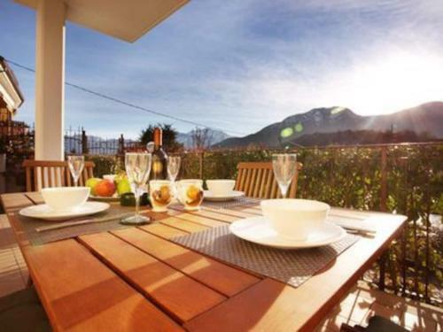 Village Centre Apartment-pool, Parking, Garden