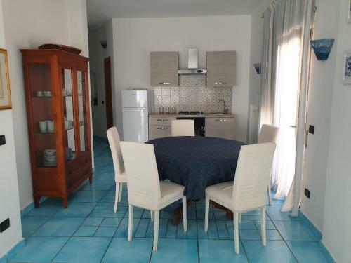 Hostal L'incanto Suites Ischia