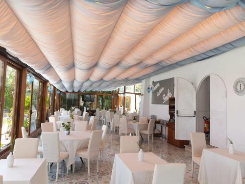 Hostal L'incanto Suites Ischia