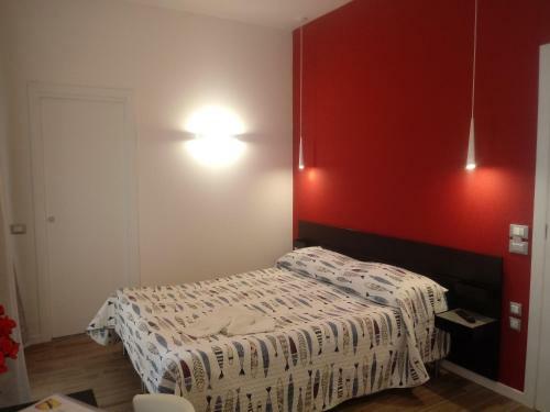 Hostal Travel House
