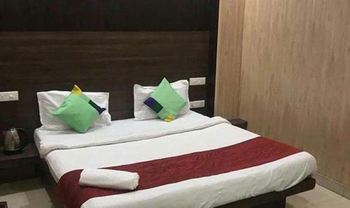 Fabhotel Pearl Grand