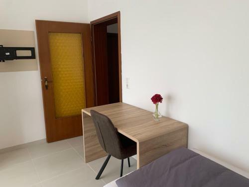 Hannover Apartment Braun