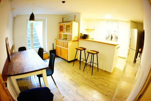 Apartamento Gem�tliche 3-zkb Wc Souterrainwohnung In Bestlage