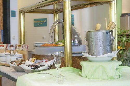 Royal Hotel