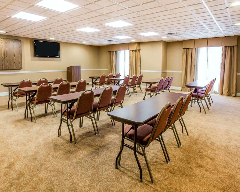 Hotel Comfort Suites Commerce