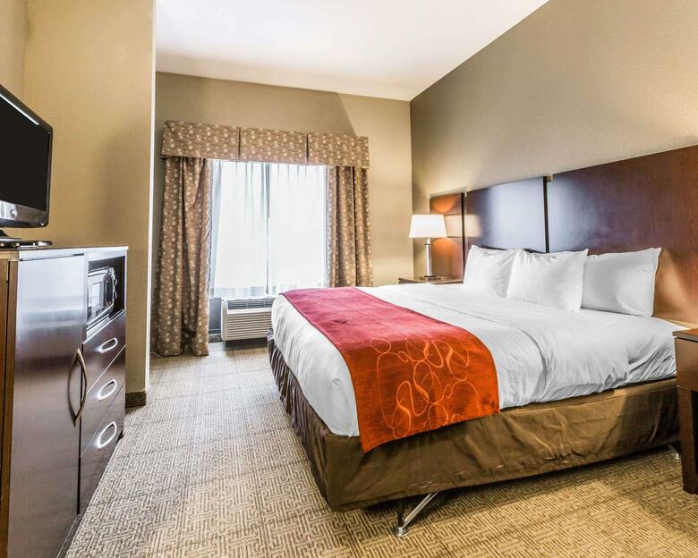 Hotel Comfort Suites Commerce