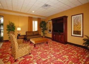 Hotel Comfort Suites Commerce