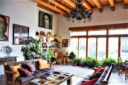 Posada Casa Benavides Inn