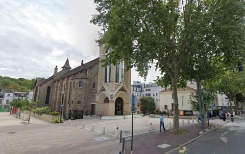 Apartamento Joli Studio R�cent, Plein Centre De Chaville