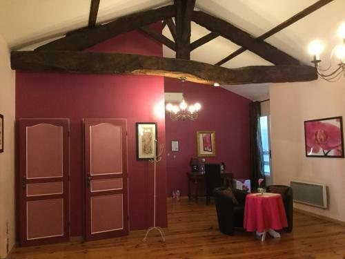 Bed & Breakfast Chambres Et Roulotte de La Gentilhommi�re