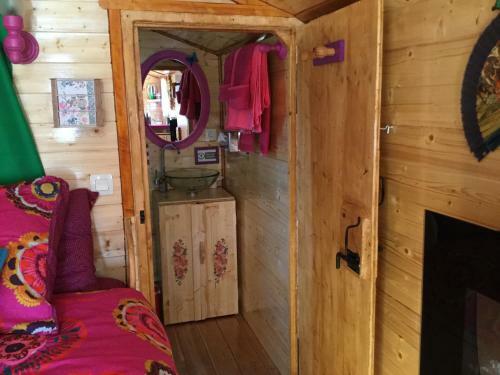 Bed & Breakfast Chambres Et Roulotte De La Gentilhommi�re