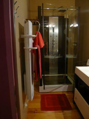Bed & Breakfast Chambres Et Roulotte de La Gentilhommi�re