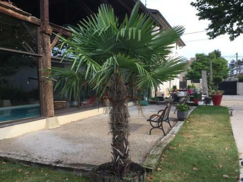 Bed & Breakfast Chambres Et Roulotte de La Gentilhommi�re