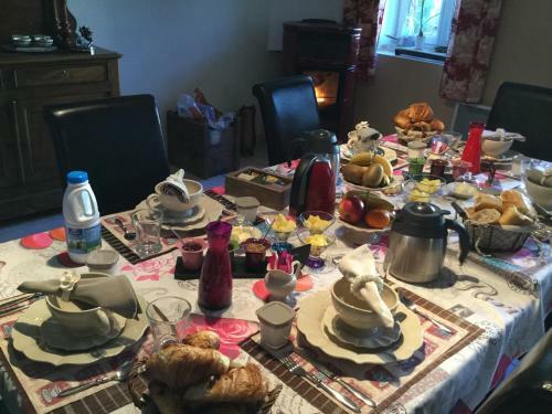 Bed & Breakfast Chambres Et Roulotte de La Gentilhommi�re