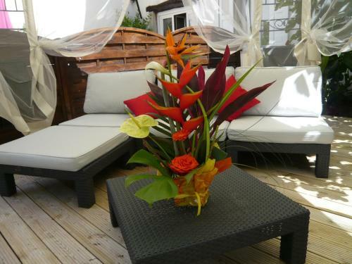 Bed & Breakfast Chambres Et Roulotte de La Gentilhommi�re