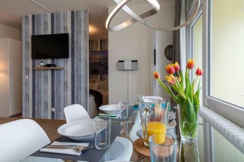 Apartamento Strandhotel-heiligenhafen-wohnung-101-typ-iv-wasserblick