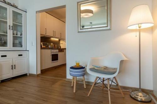 Apartamento Strandhotel-heiligenhafen-wohnung-101-typ-iv-wasserblick