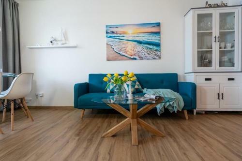 Apartamento Strandhotel-heiligenhafen-wohnung-101-typ-iv-wasserblick