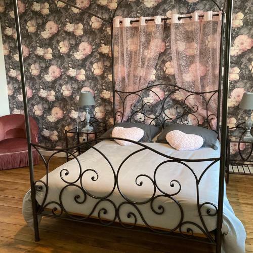 Hostal Ch�teau De La Bouchatte Chambre Les Roses