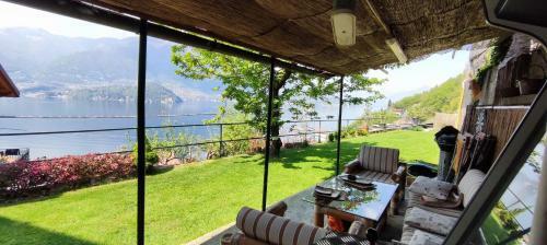 Mella House Garden Relax