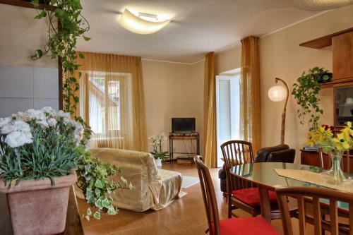 Ocra Apartment