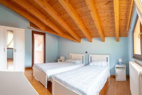 Casa Giulia (between Lake And Mountain)