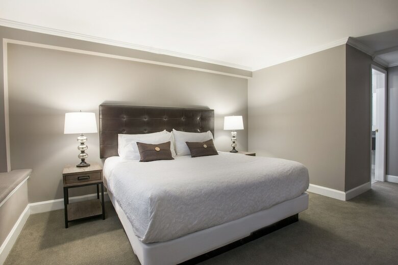 Magnolia Hotel Omaha