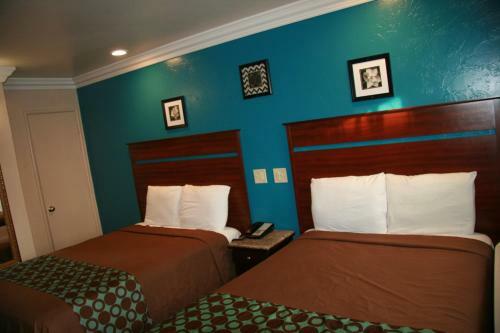 Hotel Civic Center Lodge / Lake Merritt Bart