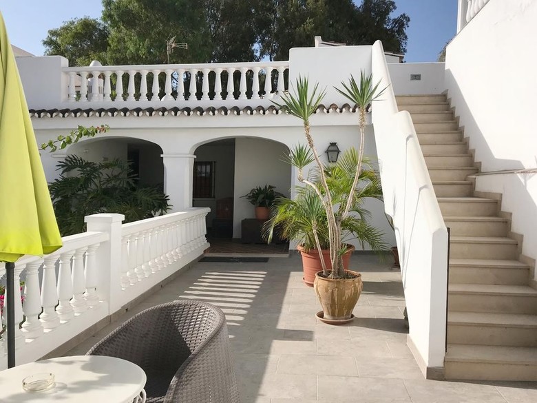 Apartamentos Tur�sticos La Mundial