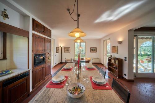 Villa Breezway Home