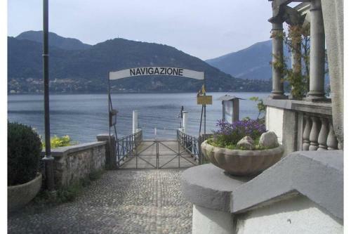 La Casa A Chiocciola Between Lake And Mountains