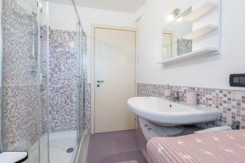 Luxury Apartment With Swimming Pool