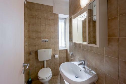 Loano Apartment Pool & Garden
