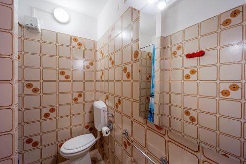 Loano Apartment Pool & Garden